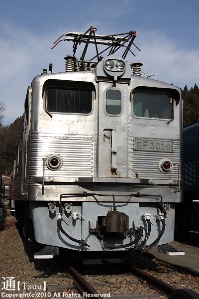 EF30 20