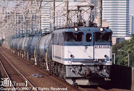 EF65 1046