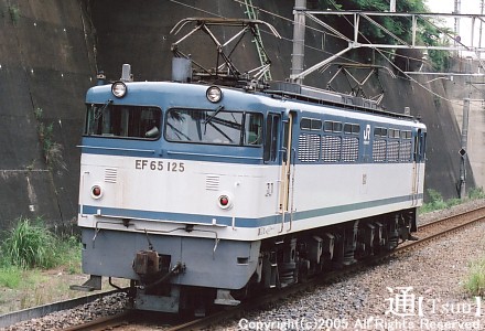 EF65 125
