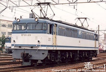 EF65 125