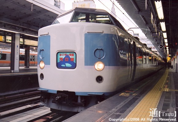 zf[͌΍